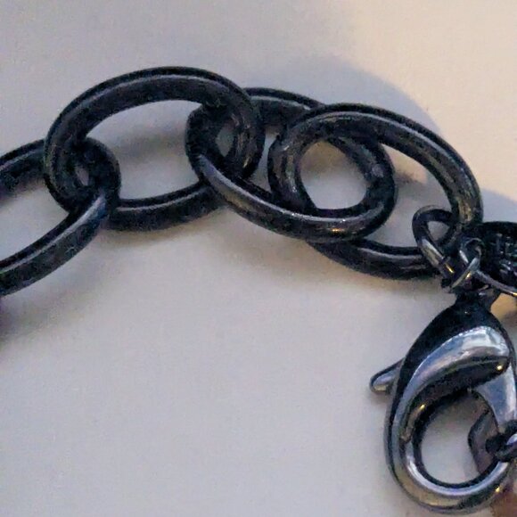 LIA SOPHIA Galapagos Faux Tortoise Shell Honeycomb Bib Necklace - Picture 5 of 6